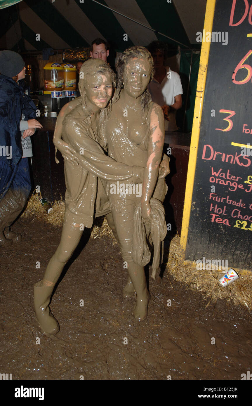 Lesbian Mud Fight 120