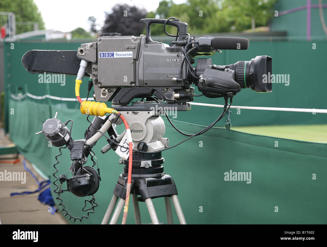 BBC outside broadcast camera in a tripod at Wimbledon Tennis Stock