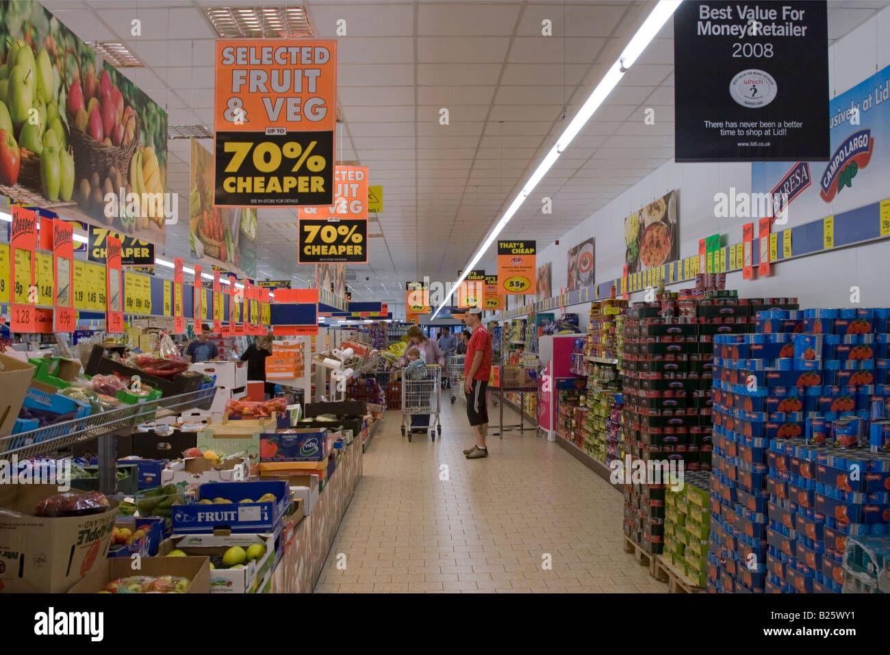 Lidl discount supermarket Aylesbury Buckinghamshire Stock Photo