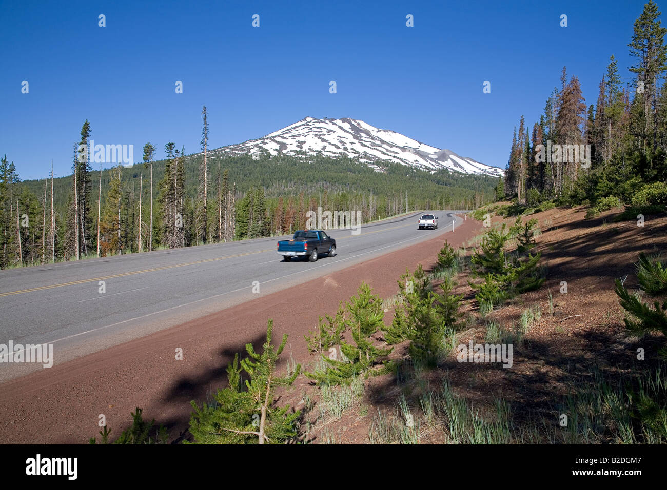 A view of the Cascade Lakes Highway an Oregon Scenic Byway near Mount Stock Photo, Royalty Free 