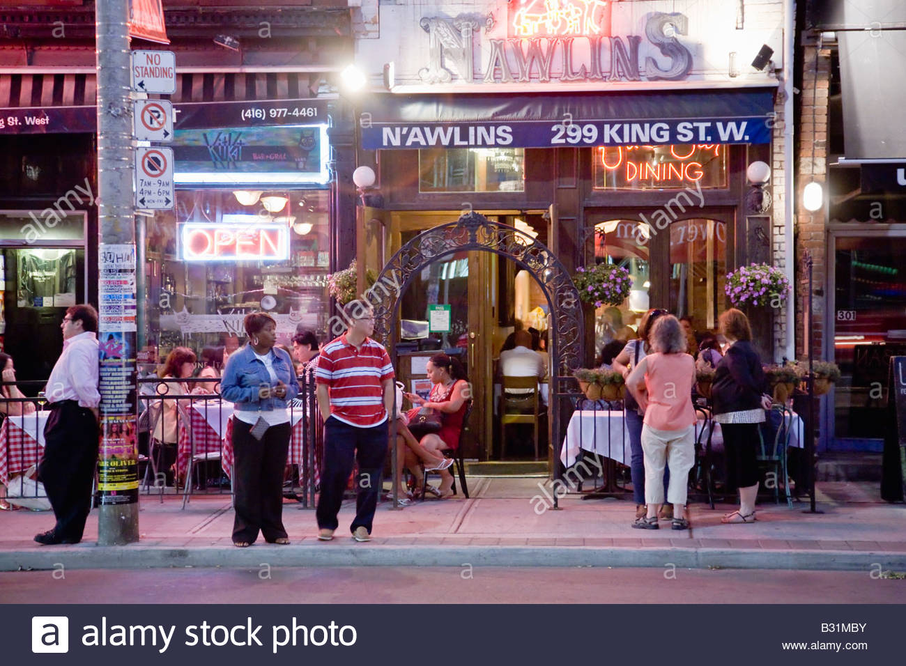 Restaurants on King street in the Entertainment District on a summer