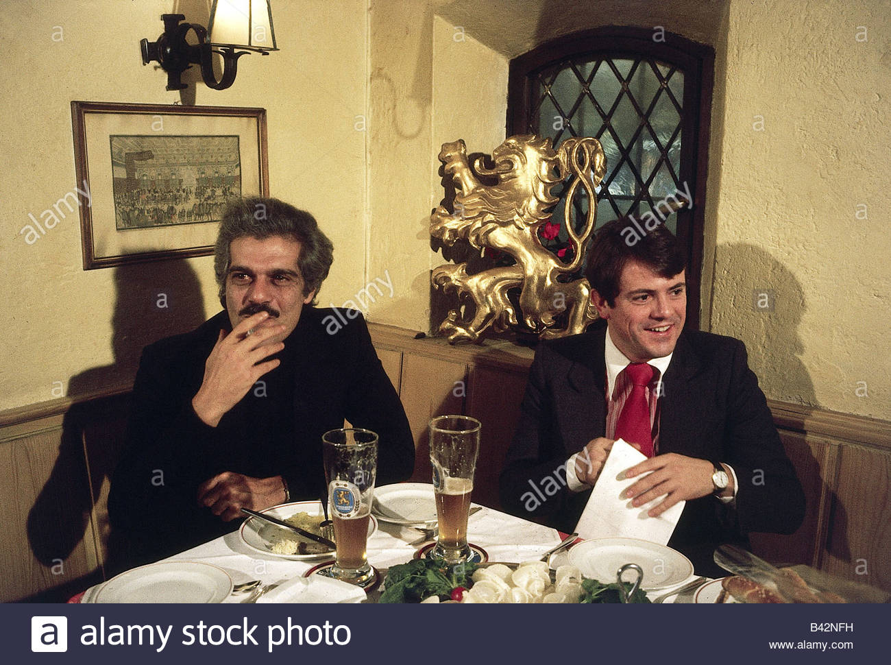 Graeter, Michael, * 1942, German Journalist, with Omar Sharif Stock