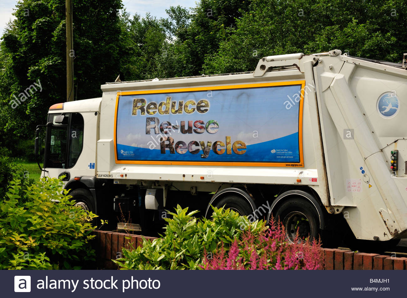 Council Refuse Rubbish Collection Lorry Dustcart Stock Photo, Royalty