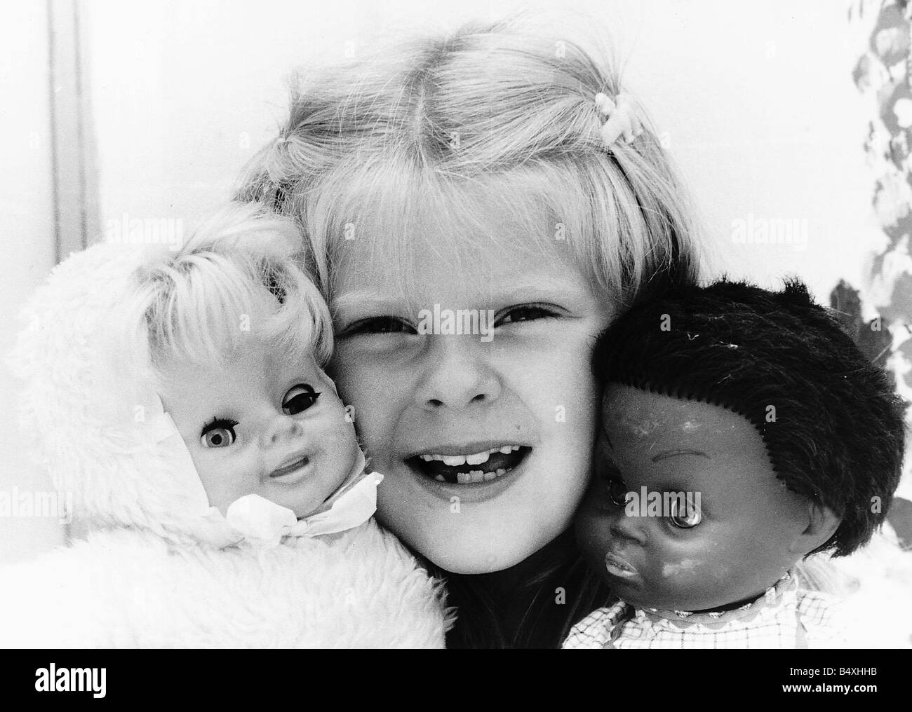 <b>Louise Brown</b> Test Tube Girl holding dolls Dbase MSI - louise-brown-test-tube-girl-holding-dolls-dbase-msi-B4XHHB