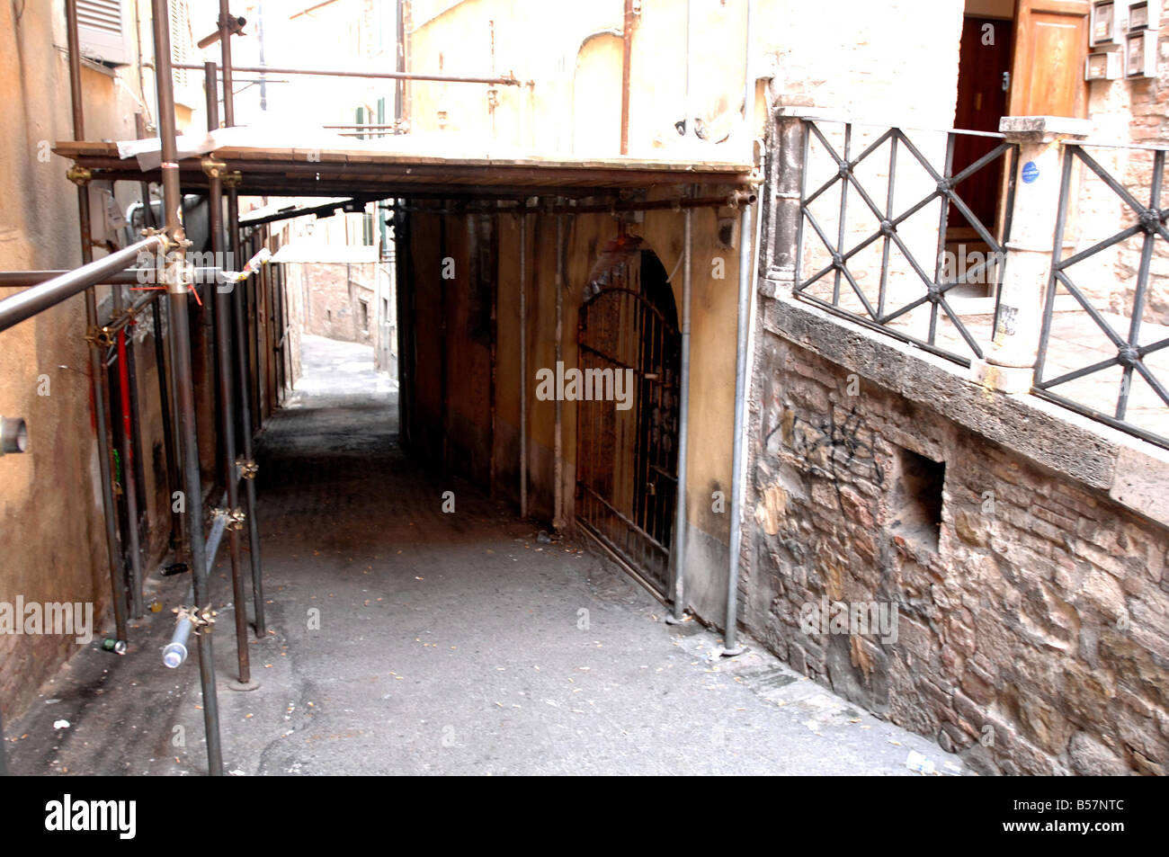 Dumo stock photos & dumo stock images alamy Libreria a mur