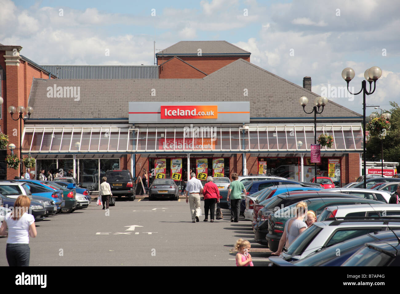 Iceland store, Octagon Centre, BurtonuponTrent Stock Photo, Royalty