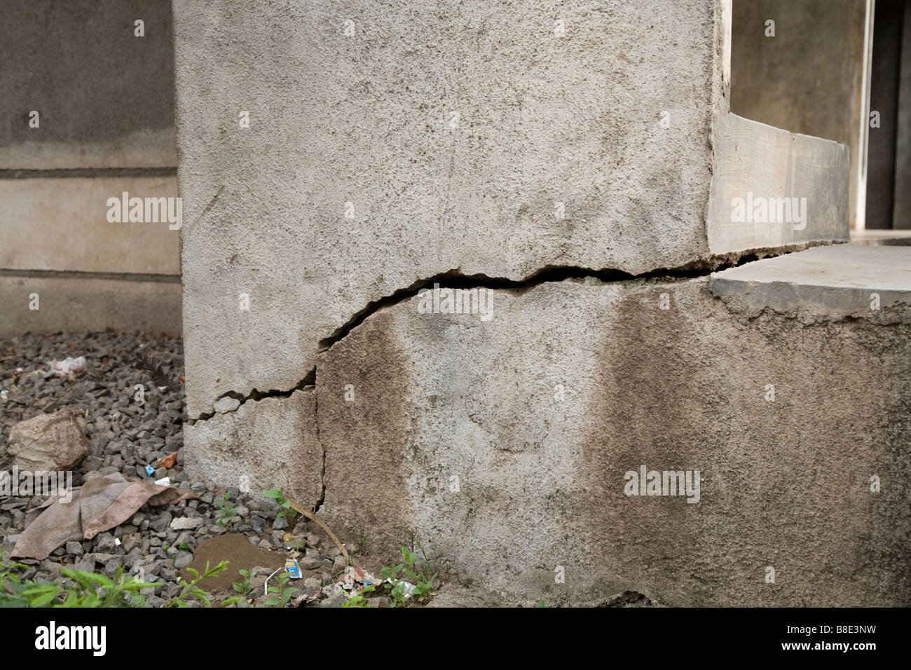 Subsidence and cracking in an Indian house foundation in Hazira Stock