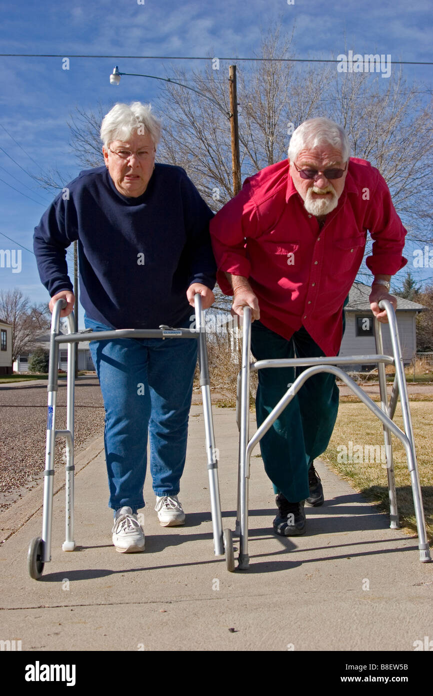 elderly-couple-prepares-to-race-using-wa