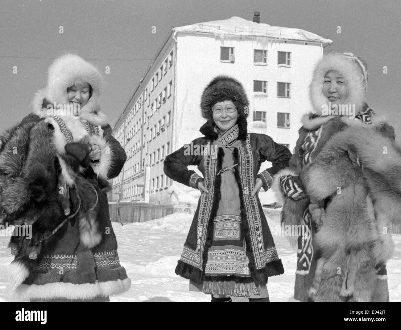 Yakut Women Demonstrate National Dresses Stock Photo Alamy