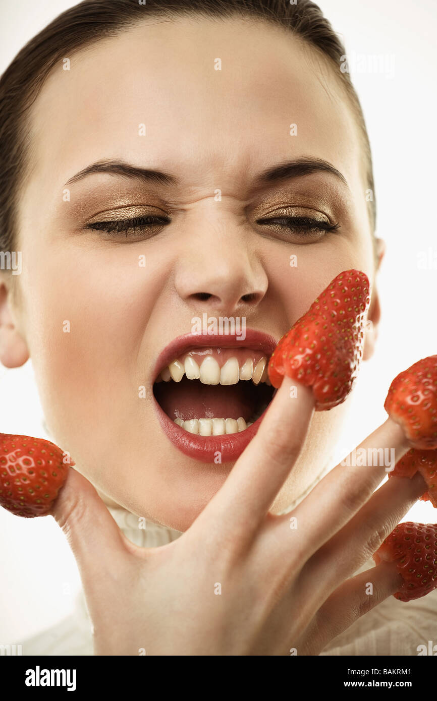 strawberry makeup