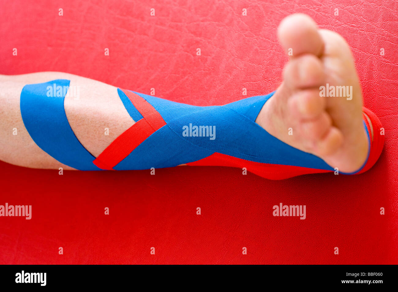kinesiotape, stabilisation ankle, supination trauma Stock Photo
