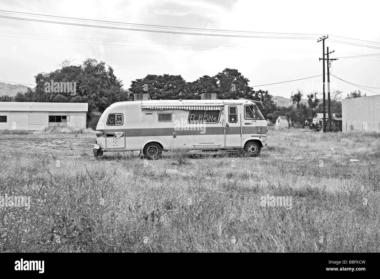 An Old RV Recreational Vehcicle For Sale Off Of Route 74 Hemet California An Old RV Recreational Vehcicle For Sale Off Of Route 74 Hemet California
