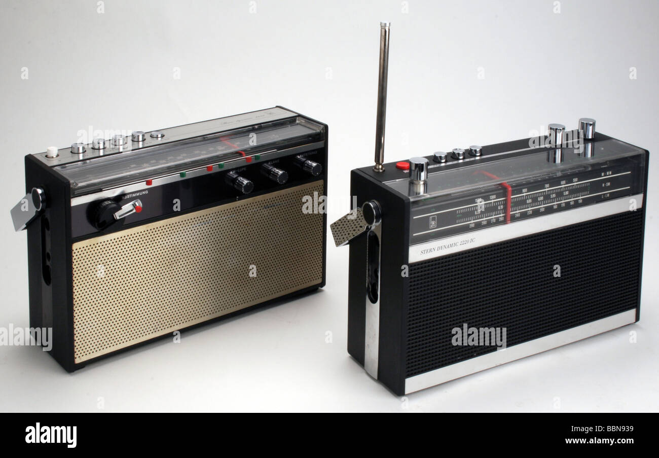 Broadcast, Radio, Radio Sets, Portable Stern Dynamic 2030 And 2220 Ic
