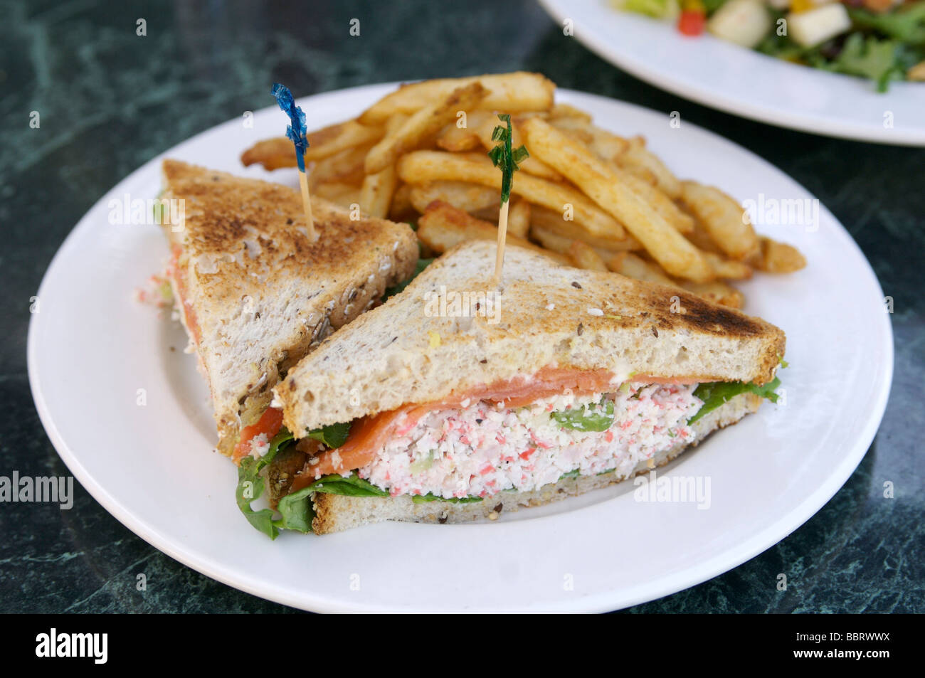 Grilled_crab_sandwich_with_french_fries-