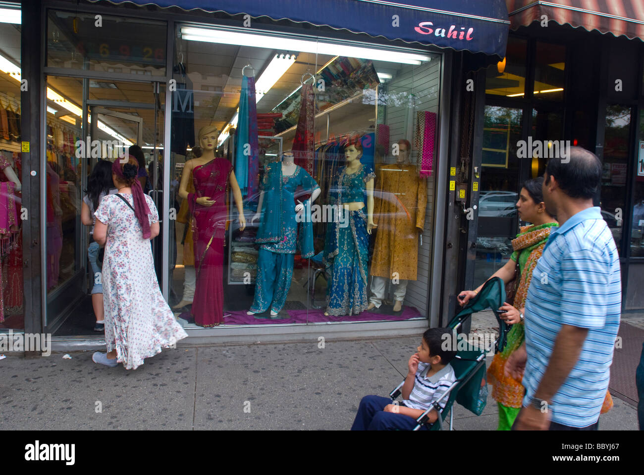 Street scene in the Little India neighborhood in Jackson Heights Stock