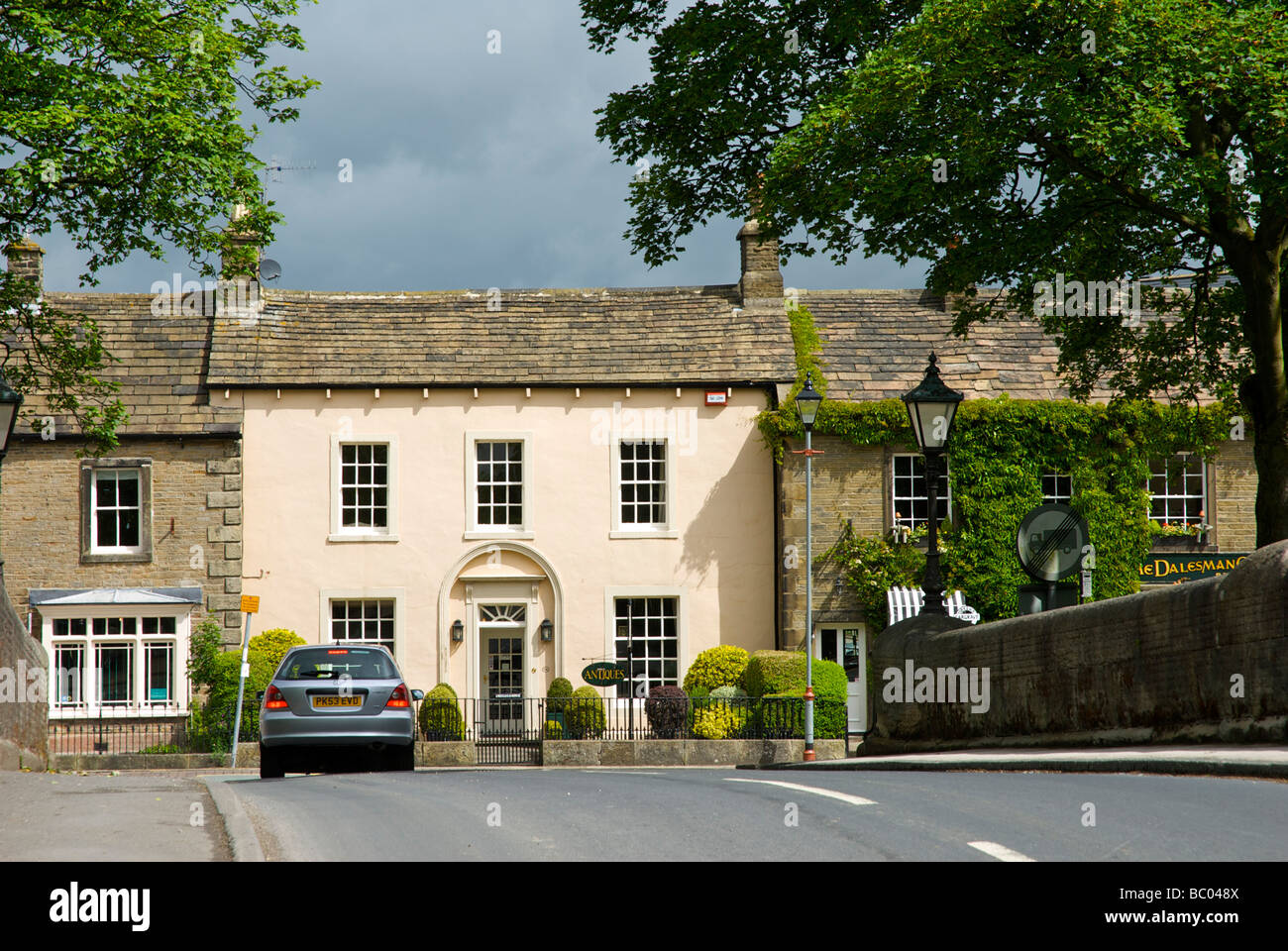 Bridge Over The River Aire Gargrave Hi Res Stock Photography And Images