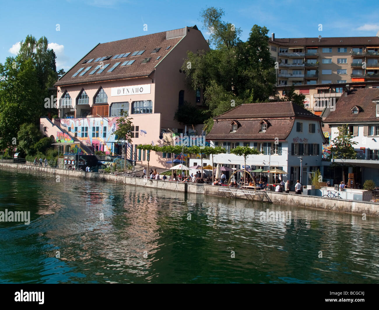 line The Andromeda Galaxy online The Andromeda