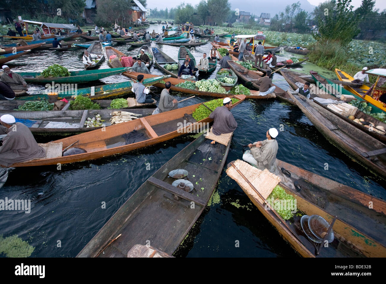 Floating Market Dal Lake Srinagar Kashmir India Stock Photo Alamy