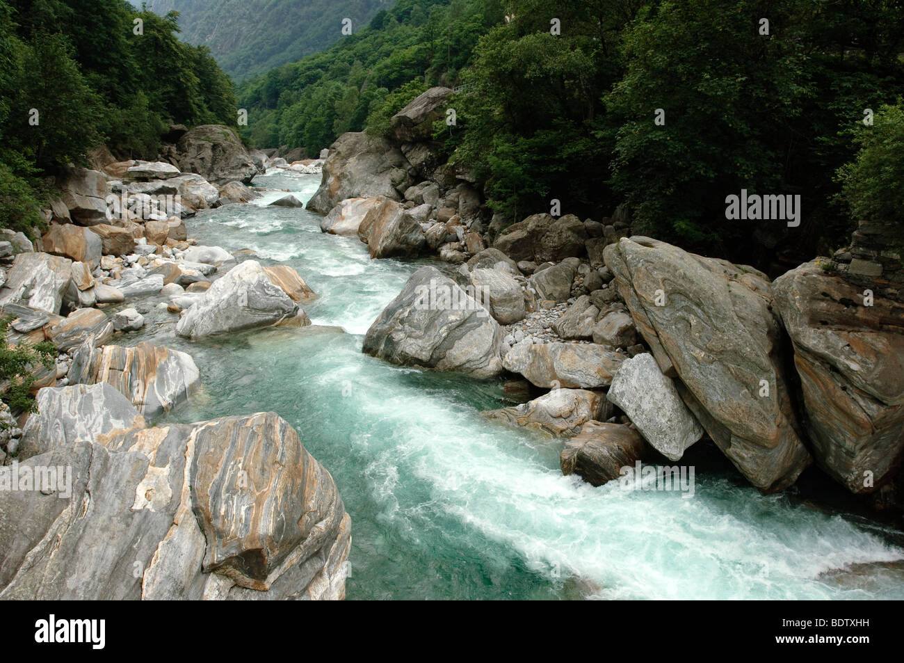 Flusslauf Verzasca Hi Res Stock Photography And Images Alamy