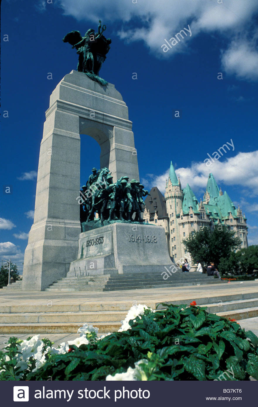 cenotaph war memorial unknown soldier statue ottawa canada ontario
