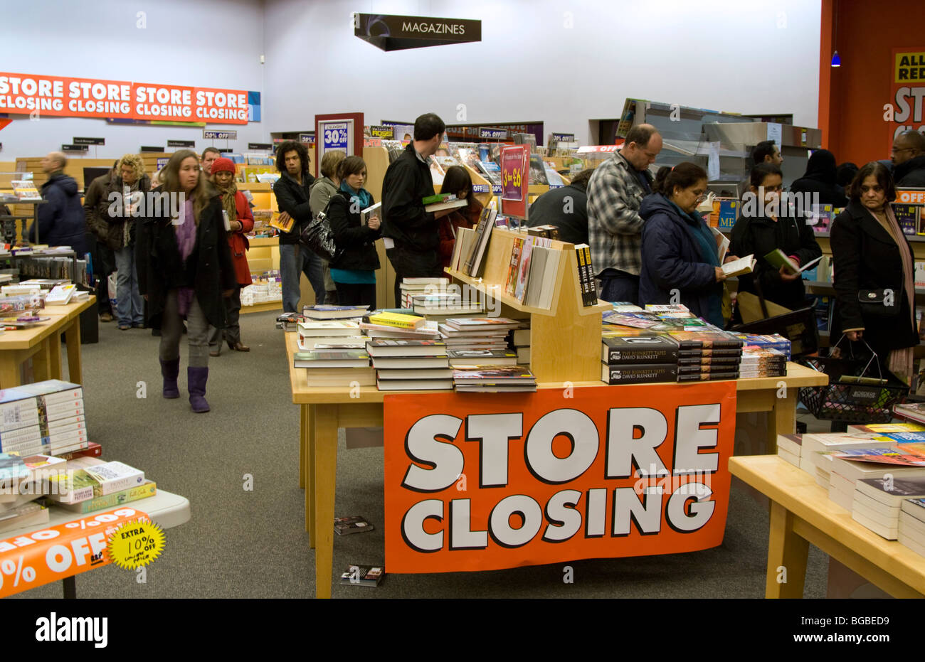 Borders Bookstore closing down sale Watford Hertfordshire Stock Photo