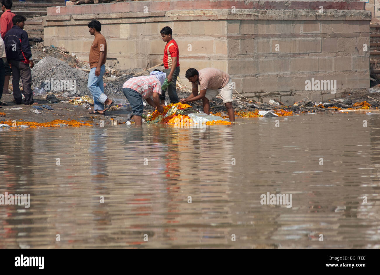 ganges hindu dating site The city of varanasi is the holiest of cities along the ganges river and many hindus travel there place ashes of their dead in the river. ganges hindu dating site The city of varanasi is the holiest of cities along the ganges river and many hindus travel there place ashes of their dead in the river.