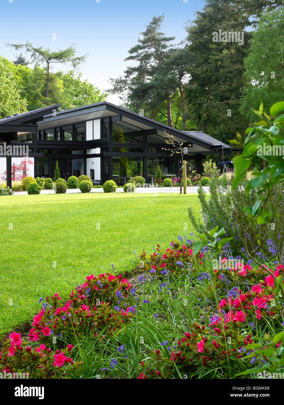 Huf Haus Stock Photos & Huf Haus Stock Images - lamy ^ Huf Haus Stock Photos & Huf Haus Stock Images - lamy