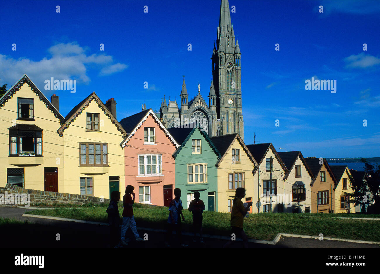 colourful-facades-of-houses-at-the-old-t