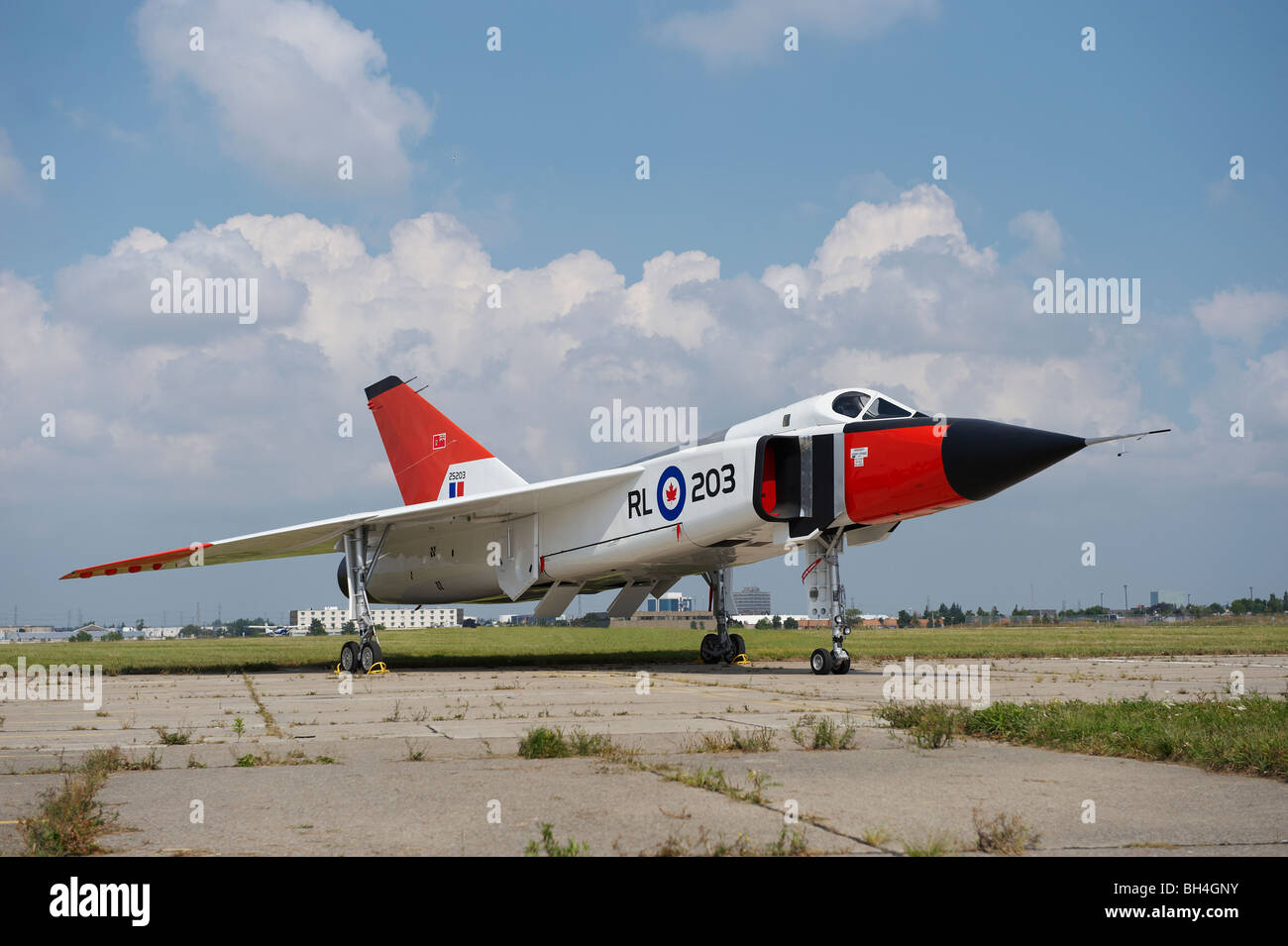 the legend of the avro arrow essay the legend of the avro arrow essay