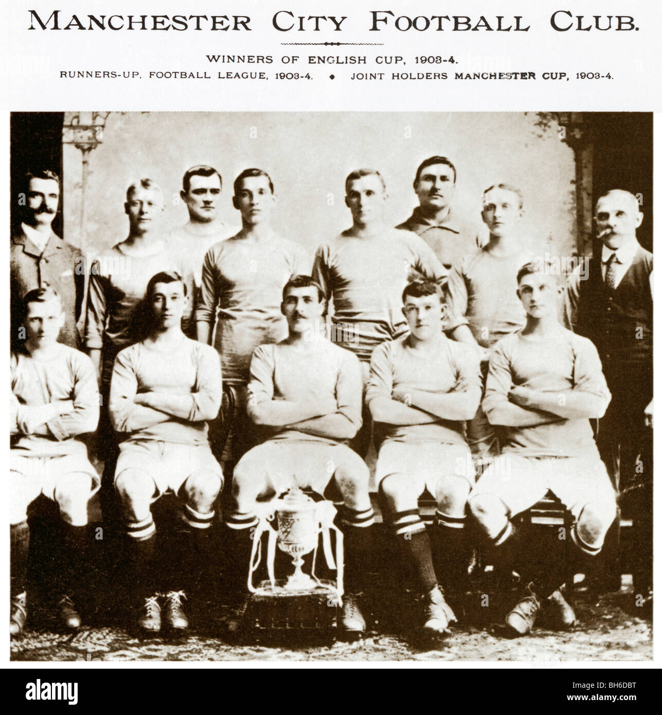 manchester-city-1904-fa-cup-winners-team-photo-with-welsh-wizard-billy-BH6DBT.jpg