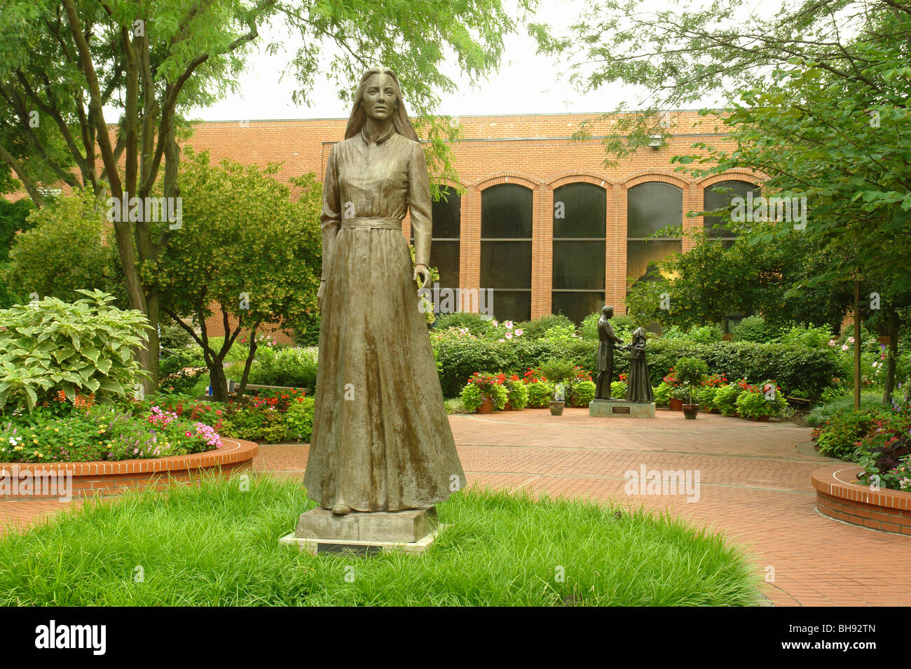 nauvoo women Best lds, mormon church, history & historical travels, the city was named nauvoo, in monument to women statue garden. nauvoo women Best lds, mormon church, history & historical travels, the city was named nauvoo, in monument to women statue garden.
