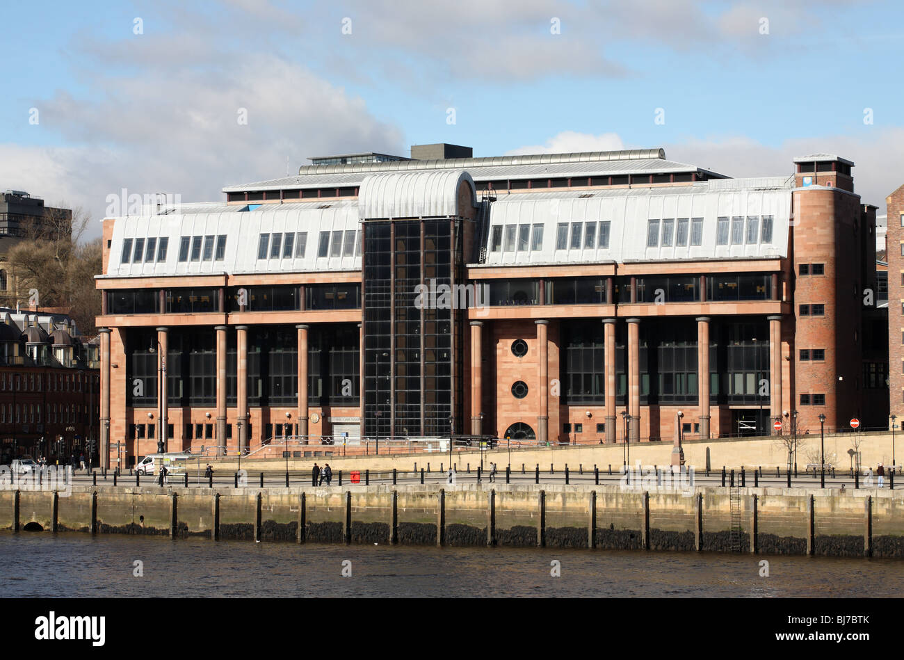 Newcastle upon Tyne Law Courts, Newcastle Quayside, England, UK Stock