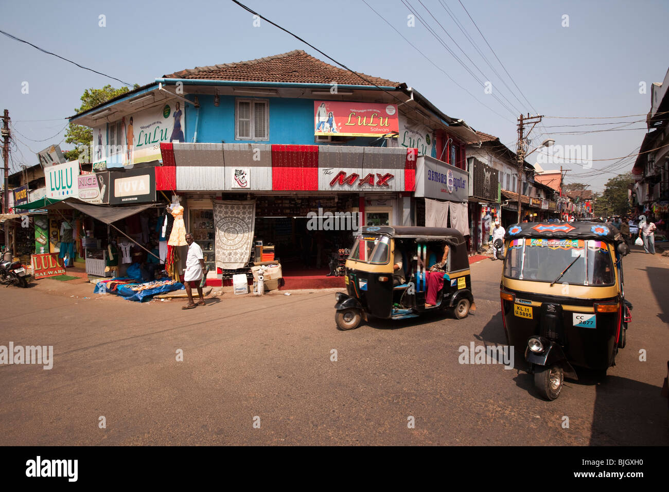 India, Kerala, Calicut, Kozhikode, SM Street, two autorickshaws at
