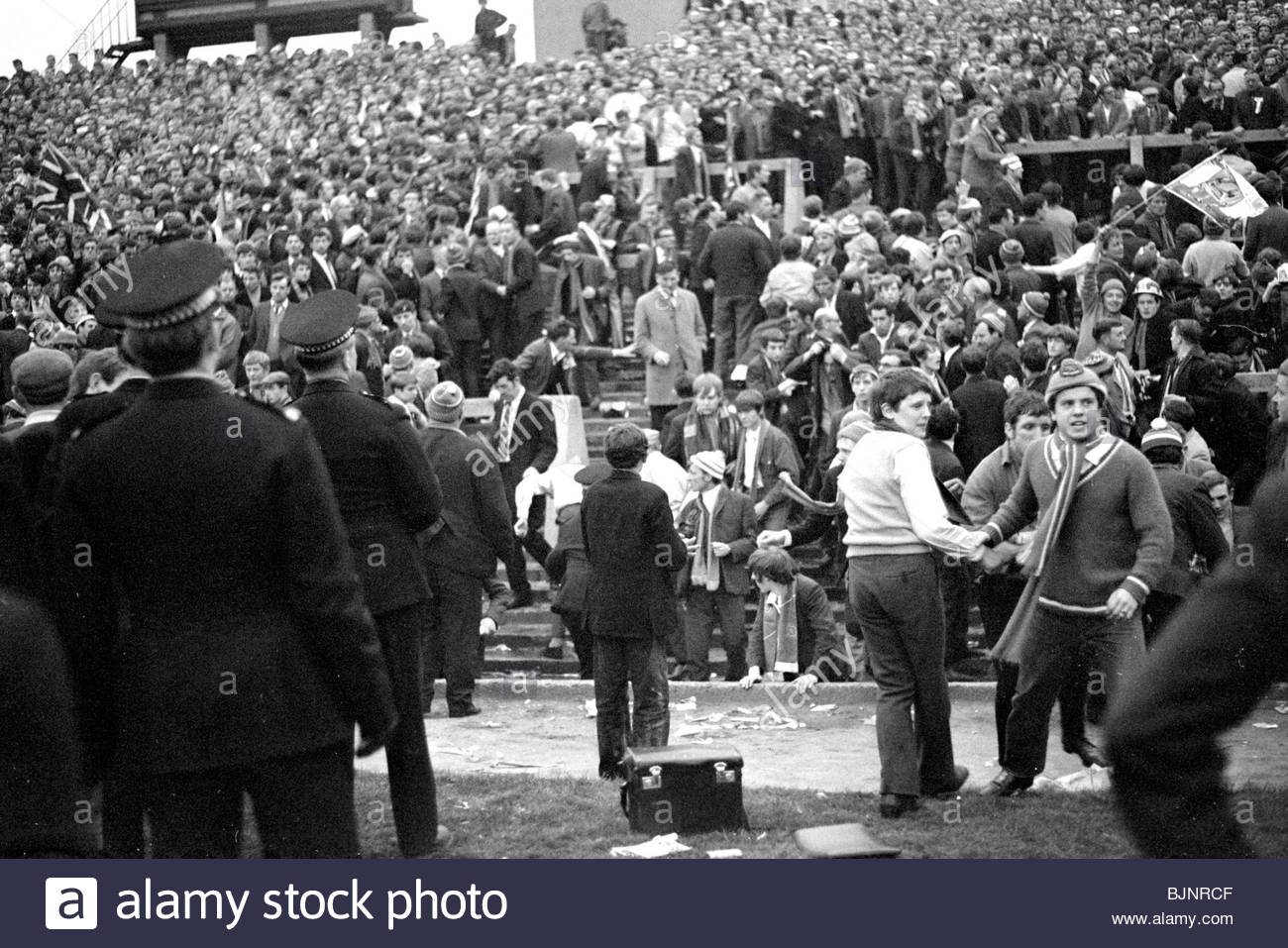 14/05/69 INTER CITIES FAIRS CUP SEMIFINAL 1ST LEG RANGERS V Stock