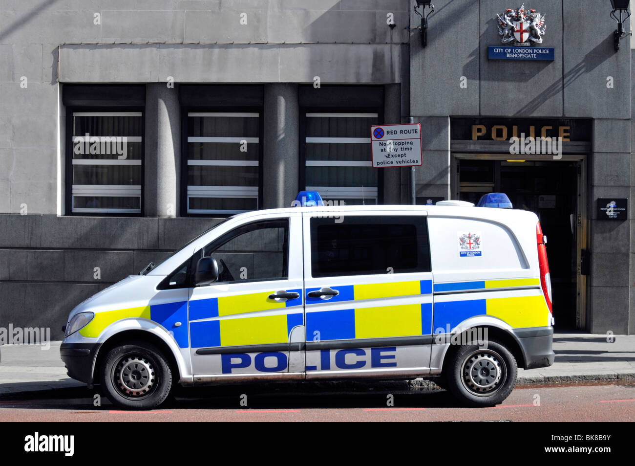 Police car parked outside City of London Police station Stock Photo, Royalty Free