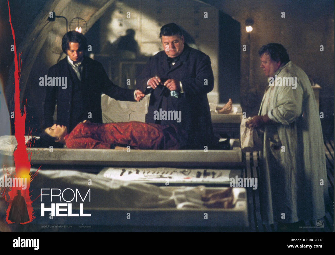FROM HELL (2001) JACK (ALT) JOHNNY DEPP, ROBBIE COLTRANE, IAN MCNEICE