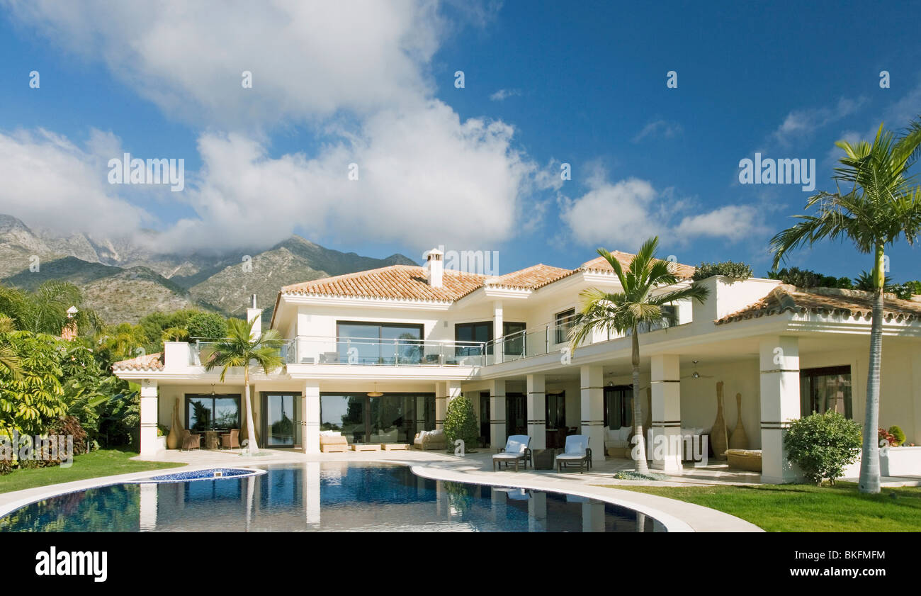 Large modern Spanish villa and swimming pool in the foothills of Stock