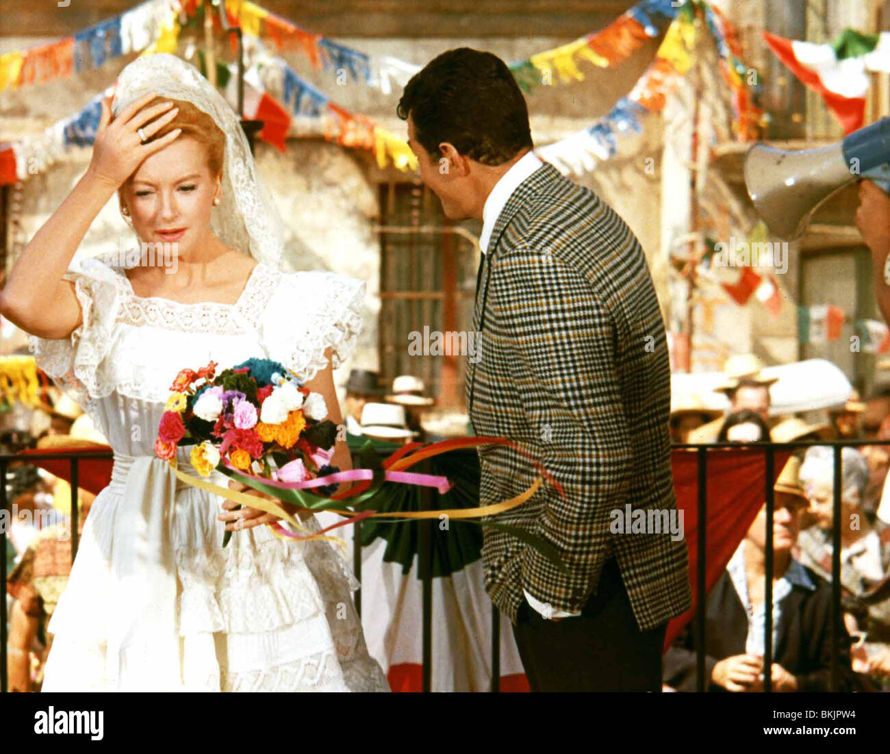 MARRIAGE ON THE ROCKS (1965) DEBORAH KERR, DEAN MARTIN MARR 001-05