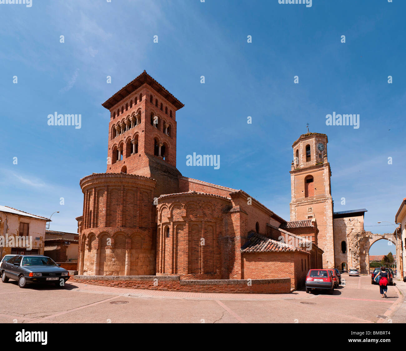 St Tirso Church In The City Of Sahagun Le N Spain Stock Photo Alamy