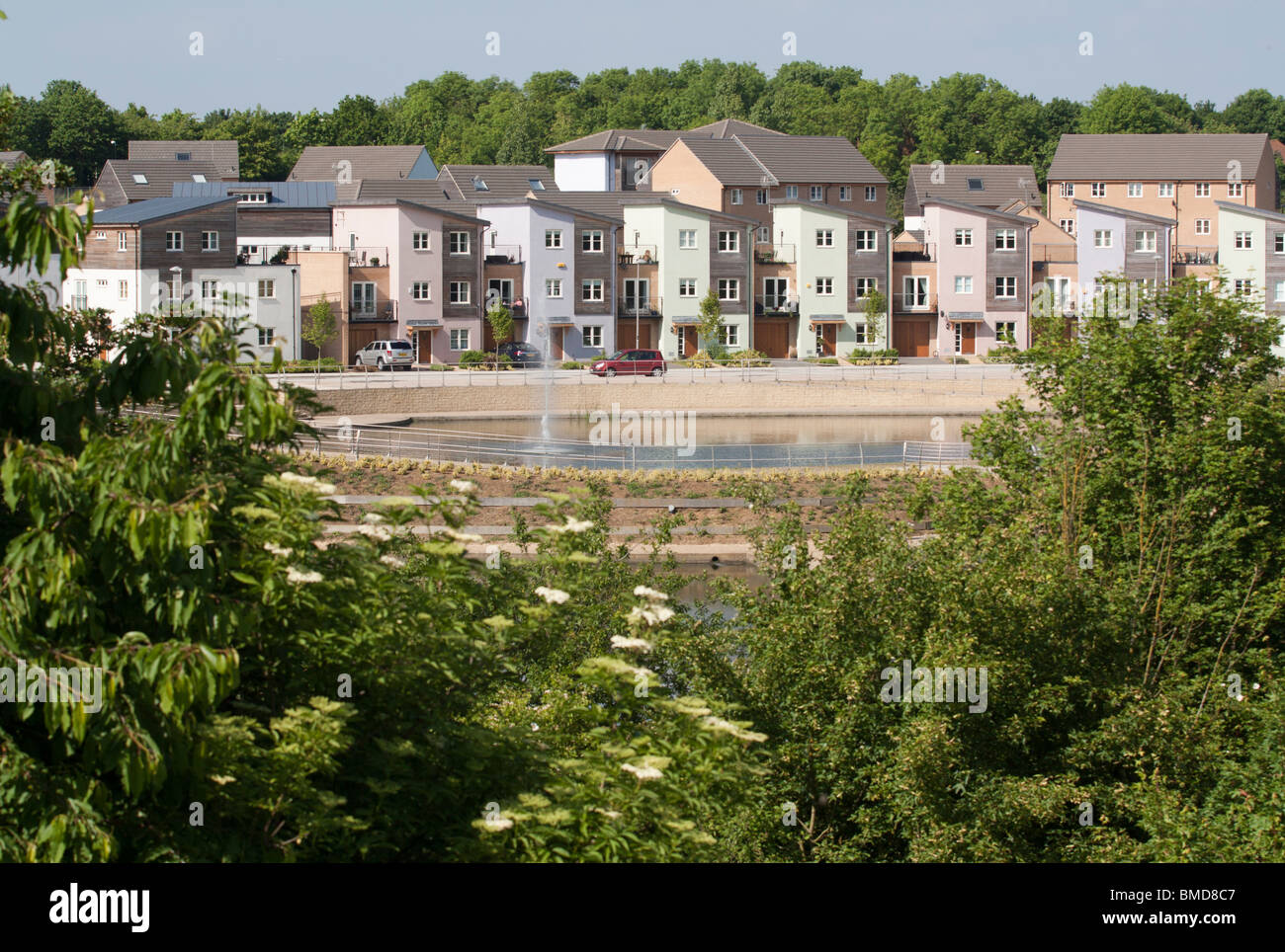 Lakeview Housing Estate Milton Keynes Buckinghamshire Stock Photo