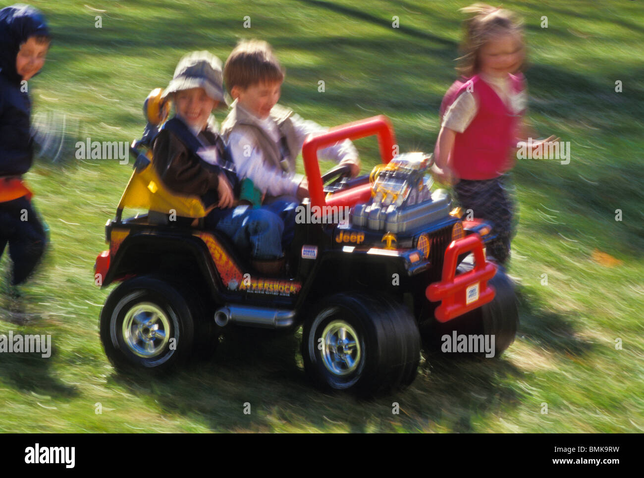 Two 3 4 5 Year Old Boys Drive Small Childs Off Road Style