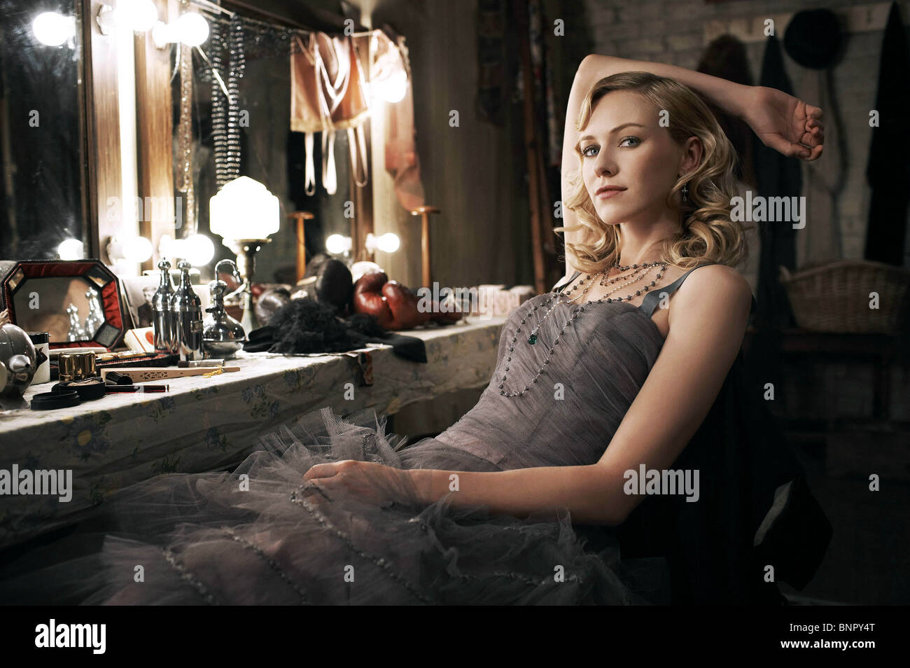 NAOMI WATTS KING KONG 2005 PROMOTIONAL & PRODUCTION STILLS (2005 Stock Photo, Royalty Free Image