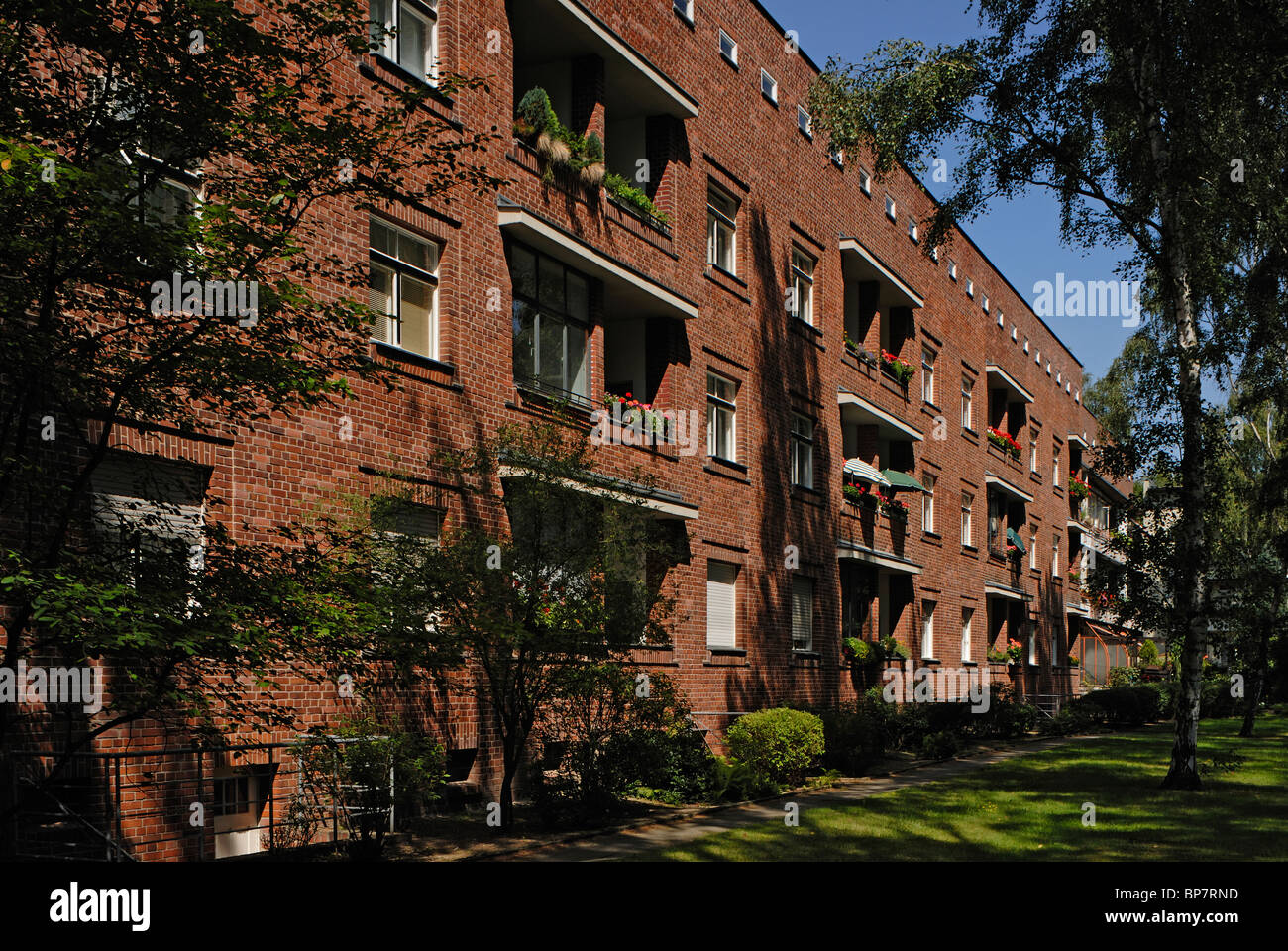 Siedlung Am Schillerpark, Berlin Modernism Housing Estates by Bruno