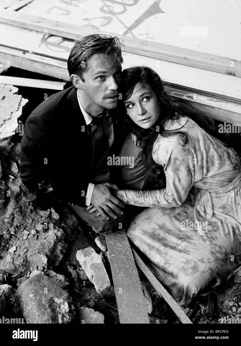 RICHARD THOMAS & MARY CROSBY FINAL JEOPARDY (1985 Stock Photo, Royalty