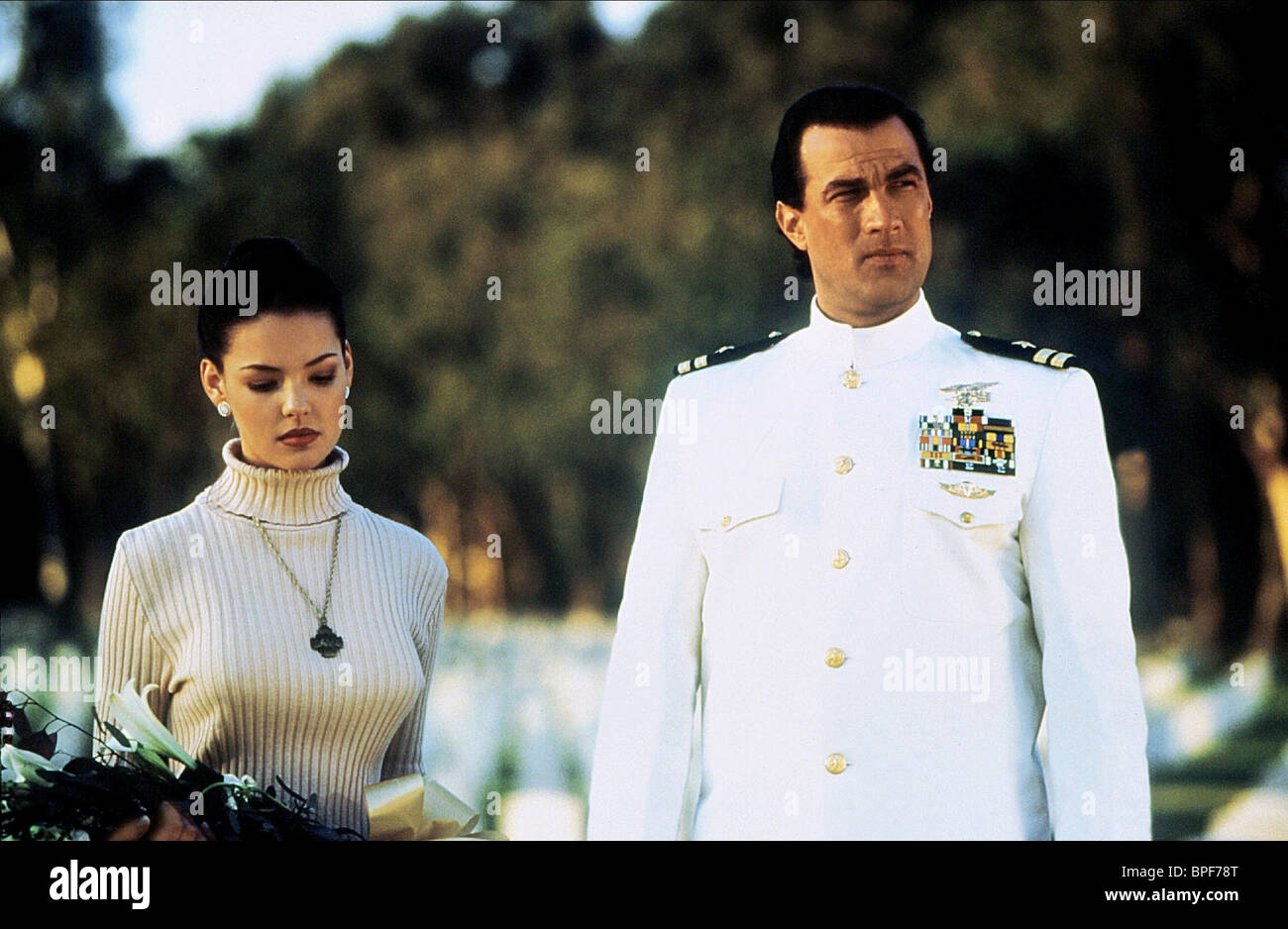 KATHERINE HEIGL STEVEN SEAGAL UNDER SIEGE 2 DARK TERRITORY (1995 Stock