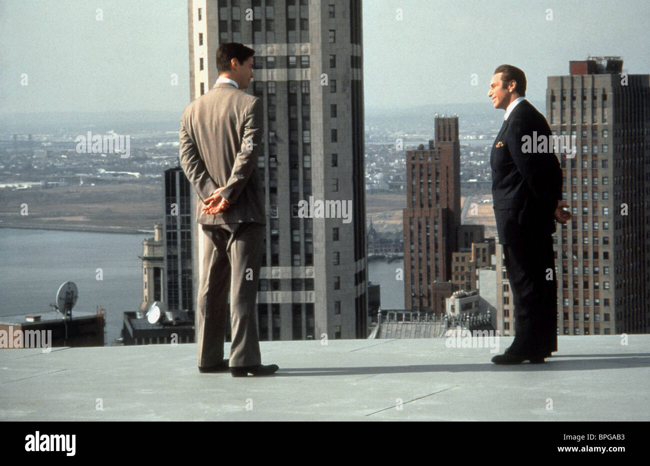 KEANU REEVES & AL PACINO THE DEVIL'S ADVOCATE (1997 Stock Photo