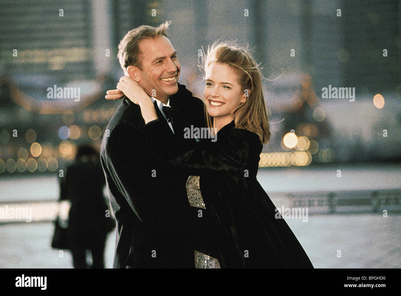 KEVIN COSTNER & KELLY PRESTON FOR LOVE OF THE GAME (1999 Stock Photo, Royalty Free Image KEVIN COSTNER & KELLY PRESTON FOR LOVE OF THE GAME (1999 Stock Photo, Royalty Free Image
