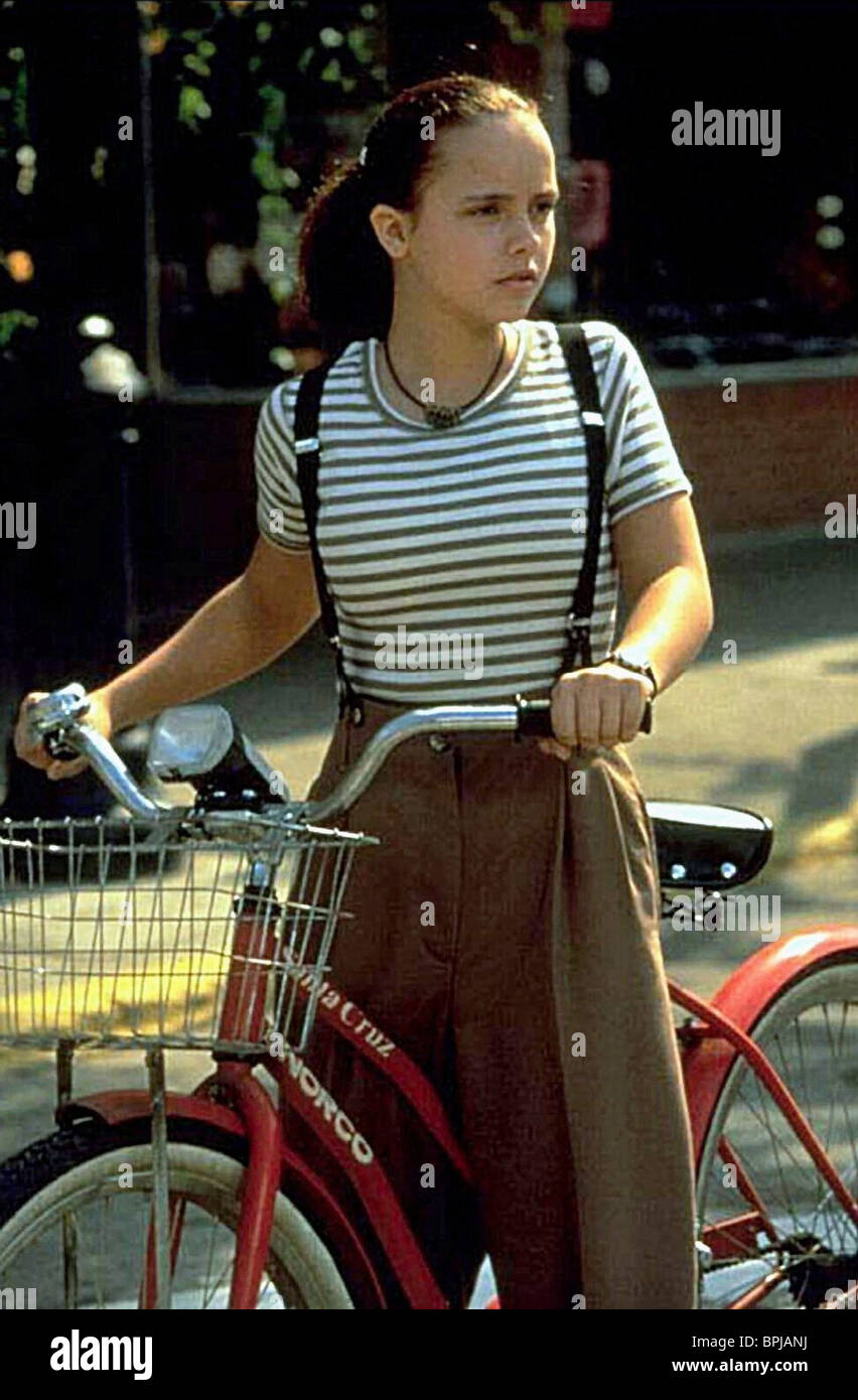 CHRISTINA RICCI GOLD DIGGERS: THE SECRET OF BEAR MOUNTAIN (1995 Stock ...