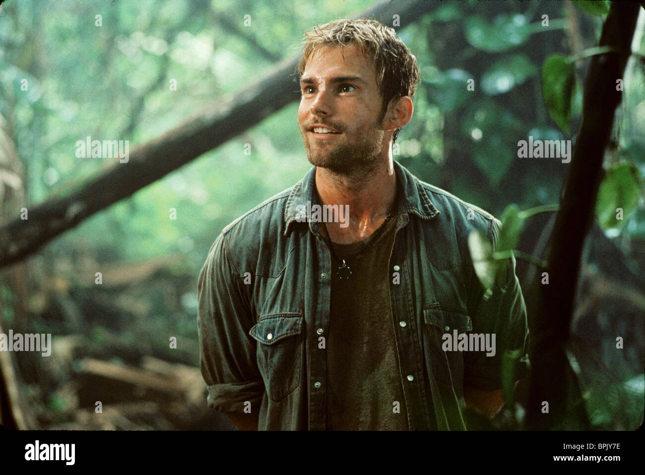 SEANN WILLIAM SCOTT TO THE JUNGLE; THE RUNDOWN (2003 Stock