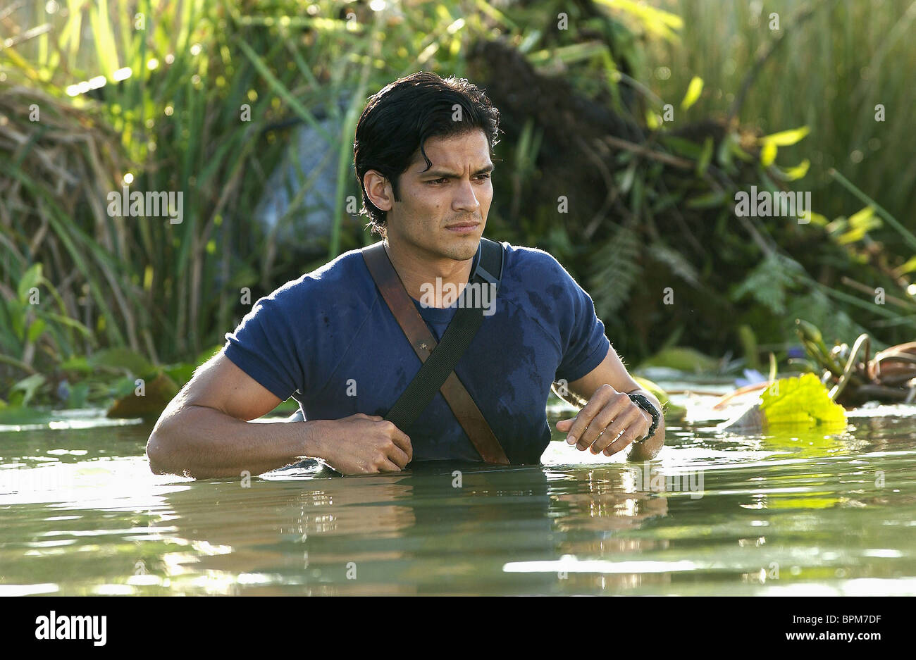 NICHOLAS GONZALEZ ANACONDAS THE HUNT FOR THE BLOOD ORCHID (2004 Stock